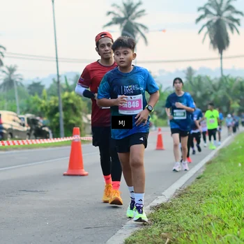 Runner Photo 4413478
