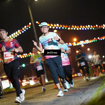 Runner Photo 4413516