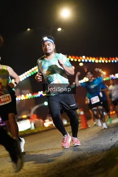 Runner Photo 4413588