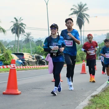 Runner Photo 4413624