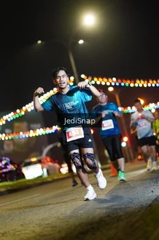 Runner Photo 4413664