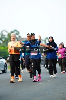 Runner Photo 4413669