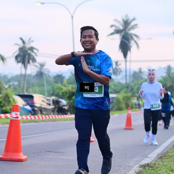 Runner Photo 4413670