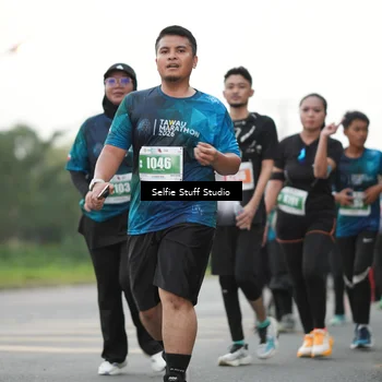 Runner Photo 4413673