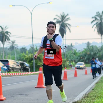Runner Photo 4413683