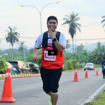Runner Photo 4413698