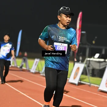 Runner Photo 4413719