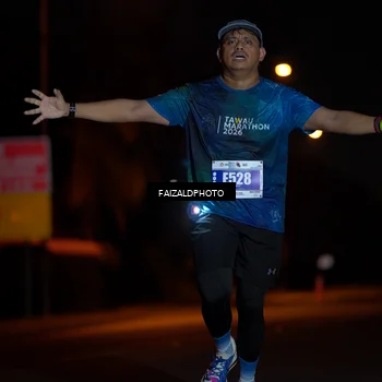 Runner Photo 4413875