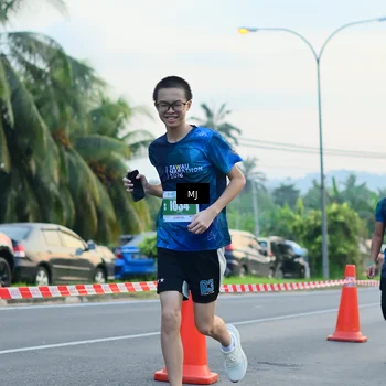 Runner Photo 4413883