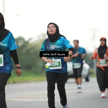Runner Photo 4413997