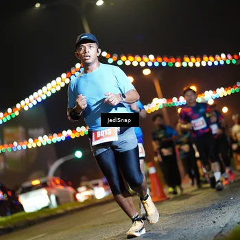 Runner Photo 4413998