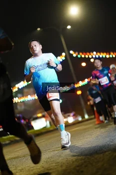 Runner Photo 4414036