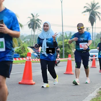 Runner Photo 4414070