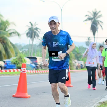 Runner Photo 4414184