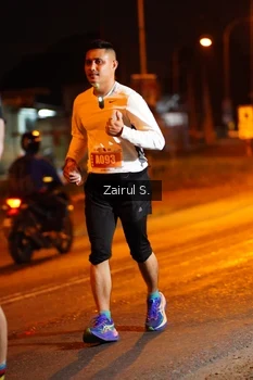Runner Photo 4414213