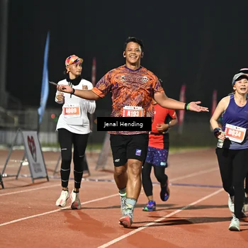 Runner Photo 4414372