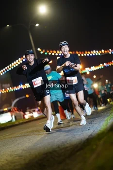 Runner Photo 4414393