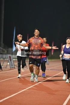 Runner Photo 4414399
