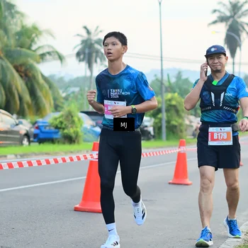 Runner Photo 4414655