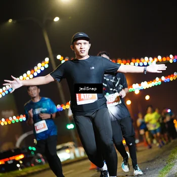Runner Photo 4414708