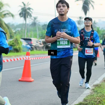 Runner Photo 4414917