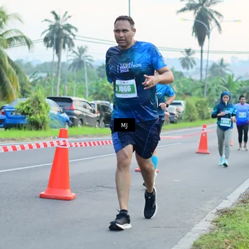 Runner Photo 4414978