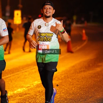 Runner Photo 4415040