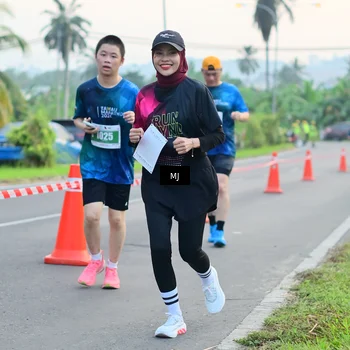 Runner Photo 4415057