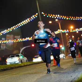 Runner Photo 4415094