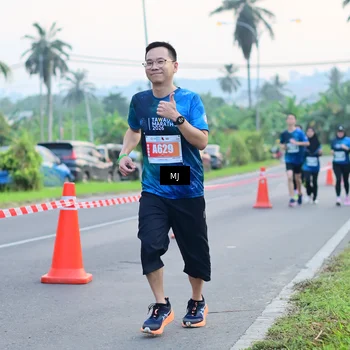 Runner Photo 4415155