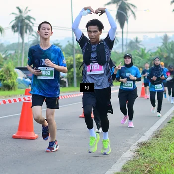 Runner Photo 4415162