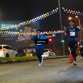Runner Photo 4415396