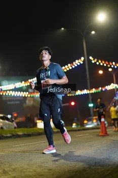 Runner Photo 4415446