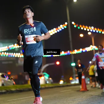 Runner Photo 4415456