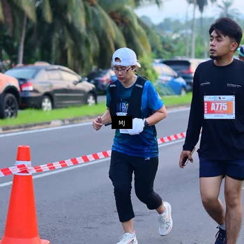 Runner Photo 4415488