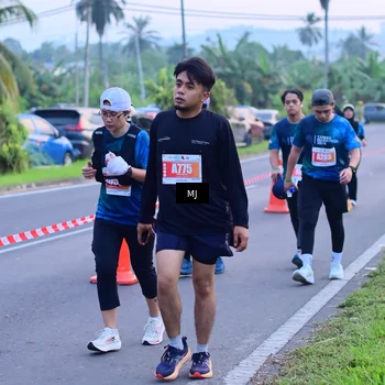 Runner Photo 4415499