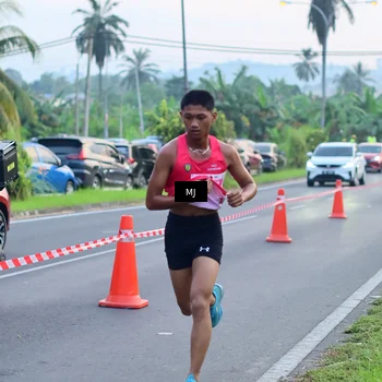Runner Photo 4415657