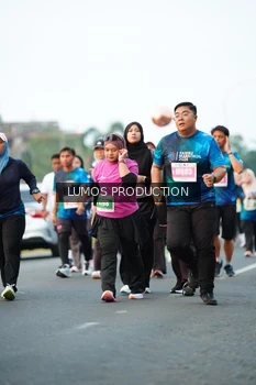 Runner Photo 4415673