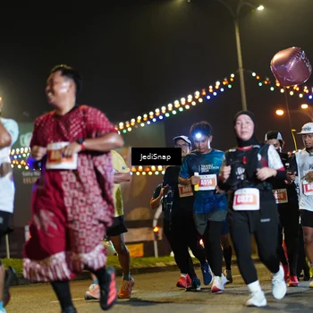 Runner Photo 4415683