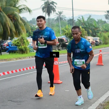 Runner Photo 4415684