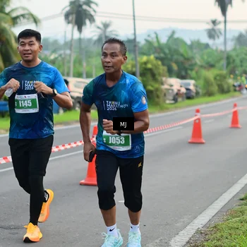Runner Photo 4415695