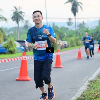 Runner Photo 4415737