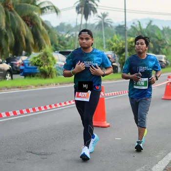 Runner Photo 4415746