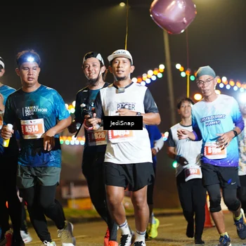 Runner Photo 4415749