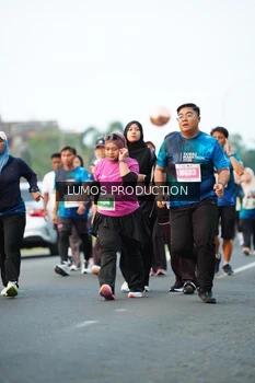 Runner Photo 4415761