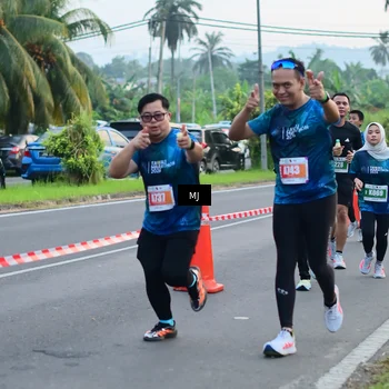 Runner Photo 4415909