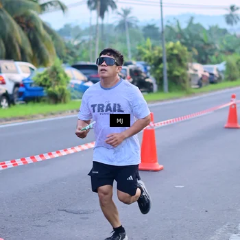 Runner Photo 4416067