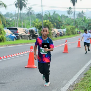 Runner Photo 4416115