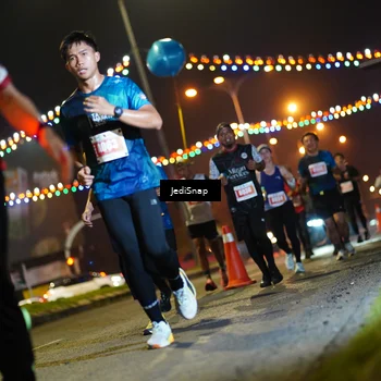 Runner Photo 4416249