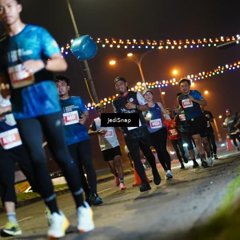 Runner Photo 4416274